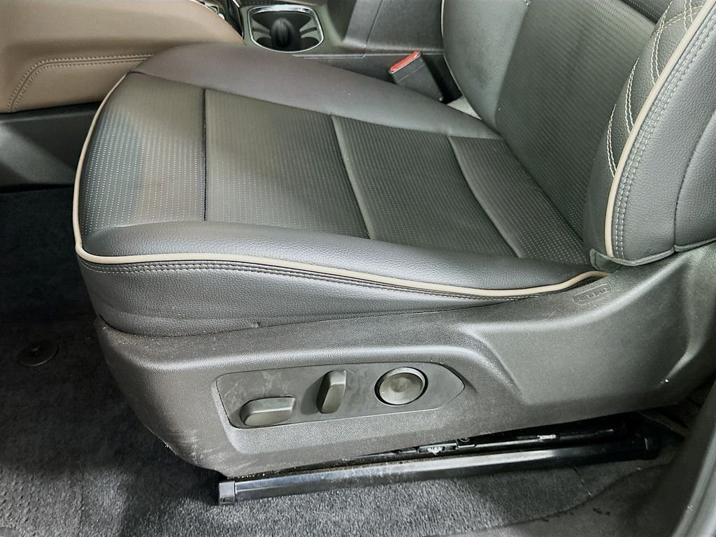 Used 2025 Black GMC Denali image 20