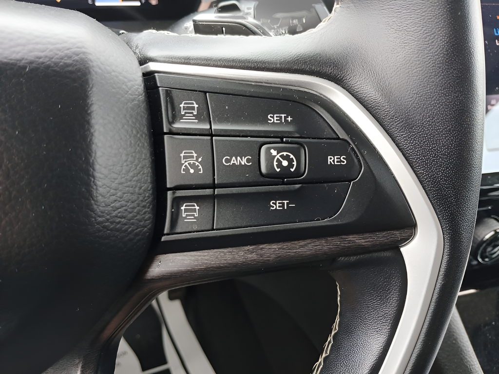 Used 2021 Gray Jeep Limited image 24