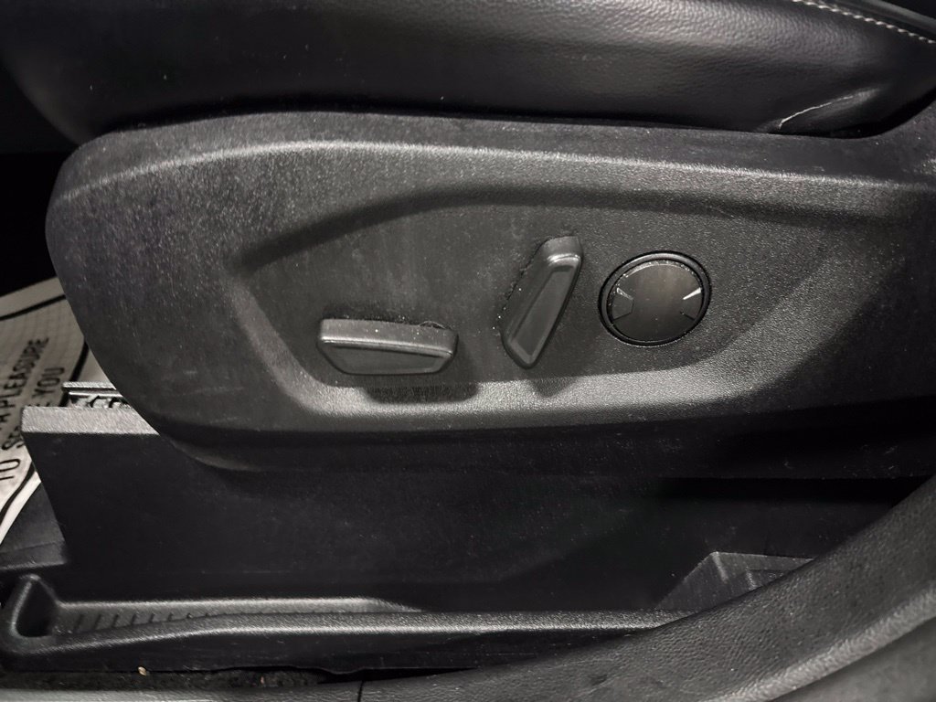 Used 2024 Gray Ford SEL image 18