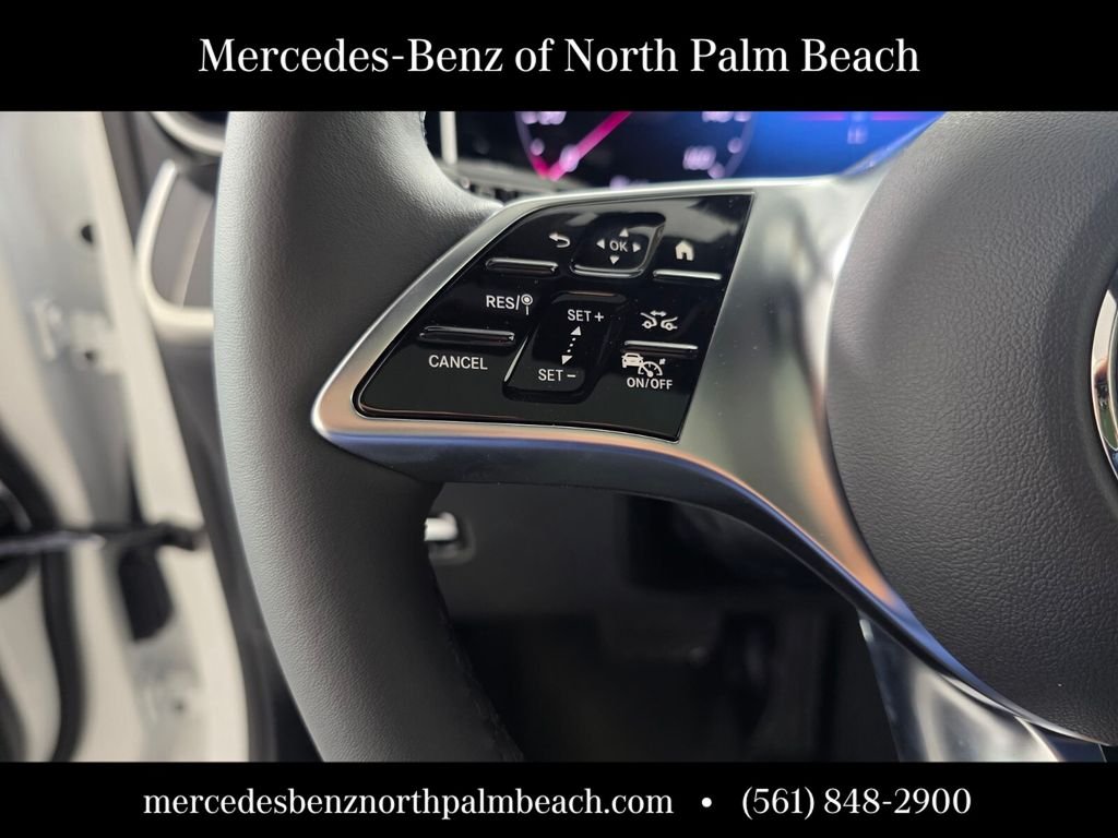 New 2026 Polar White Mercedes-Benz GLC 300 image 15