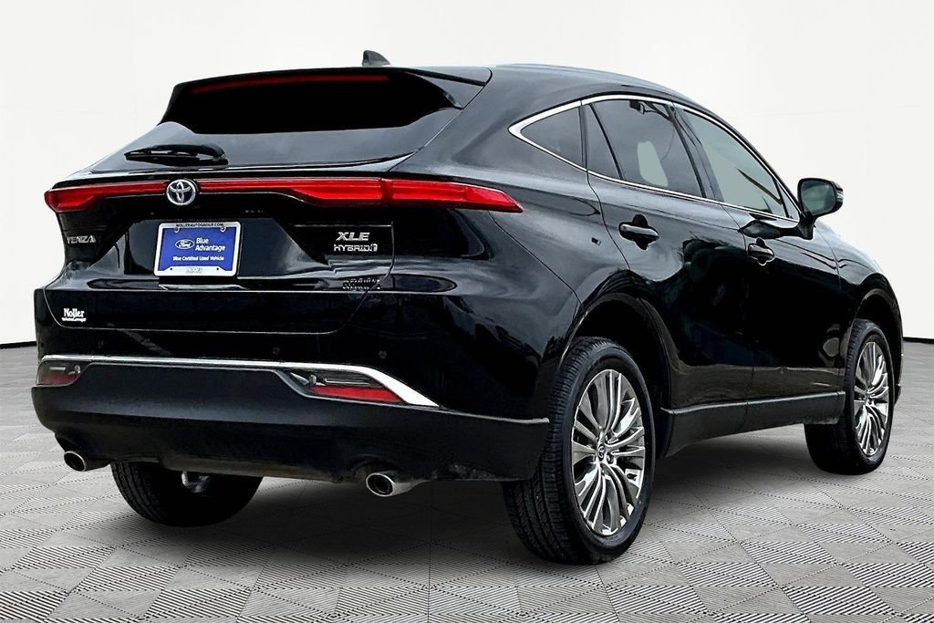 Certified 2022 Toyota Venza XLE with VIN JTEAAAAH3NJ118049 for sale in Kansas City