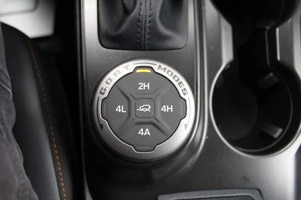 Used 2022 Silver Ford Badlands image 24