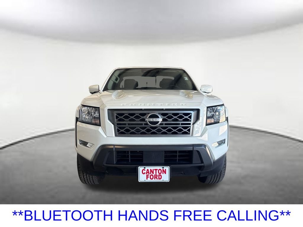 Used 2023 Glacier White Nissan SV image 9