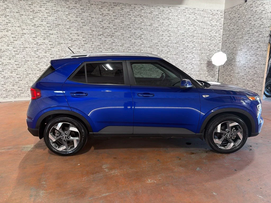 Used 2024 Intense Blue Hyundai Limited image 8
