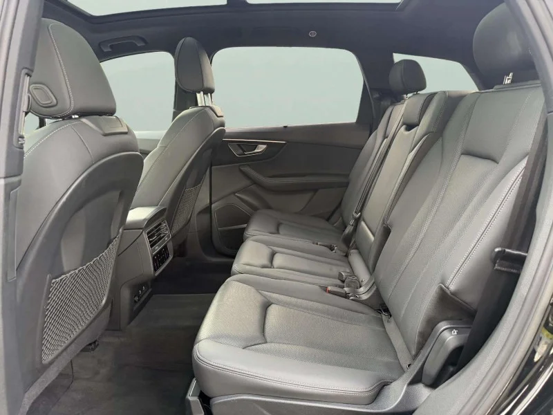 Certified Used 2025  Audi Premium Plus image 23