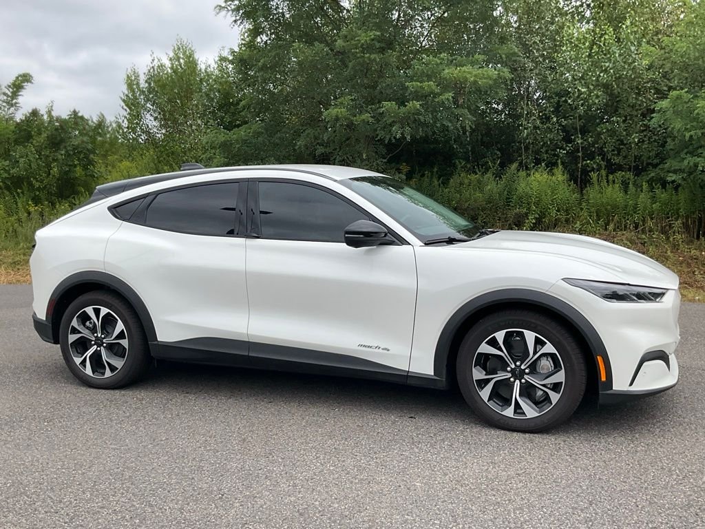 2025 Ford Mustang Mach-E