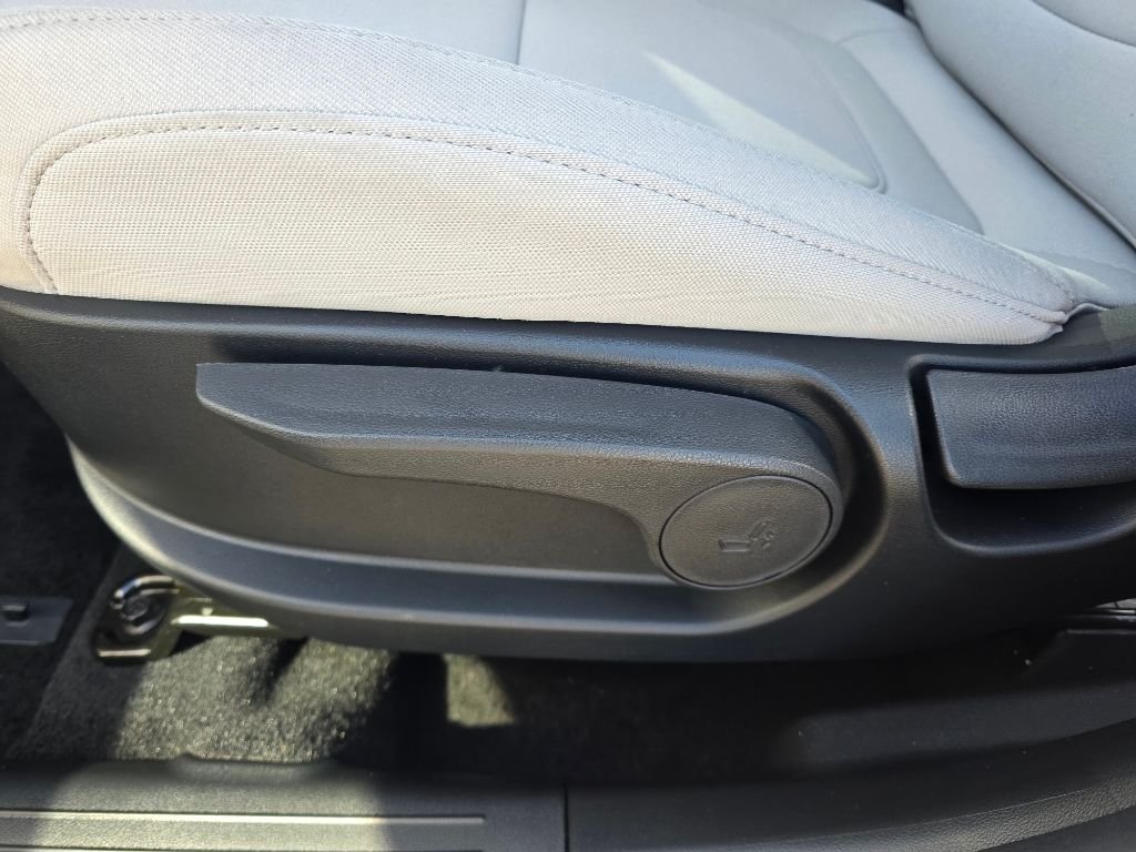 New 2026 Serenity White Pearl Hyundai SE image 16