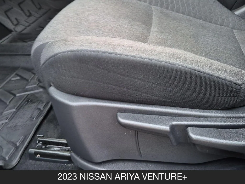 Used 2023 Blue Nissan VENTURE+ image 15
