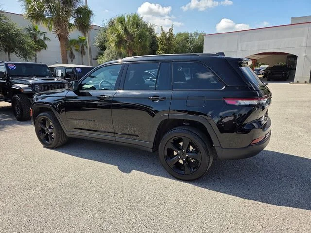 Certified Used 2025 Black Jeep Limited image 9