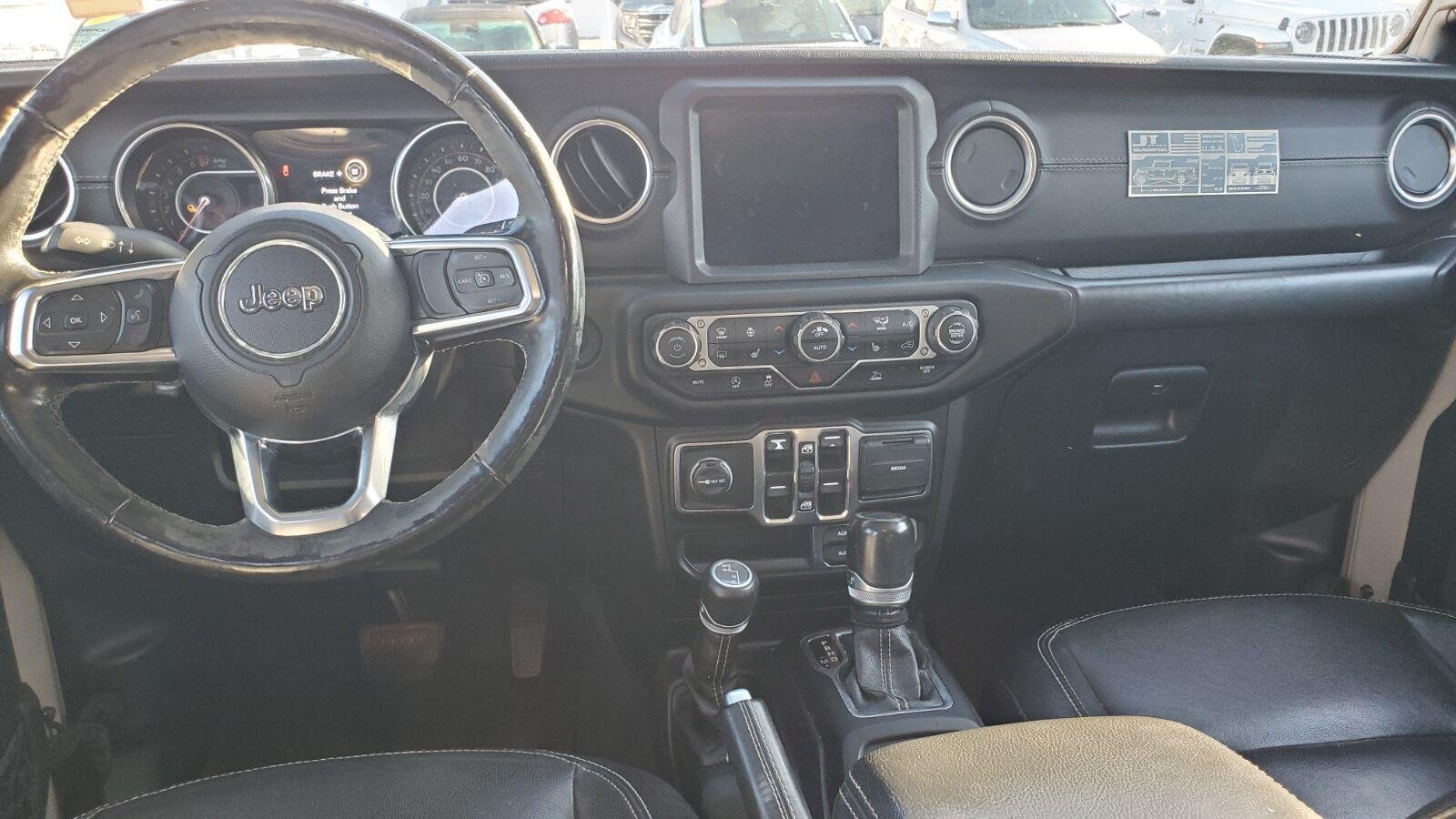 Used 2020 Gobi Clearcoat Jeep Overland image 7