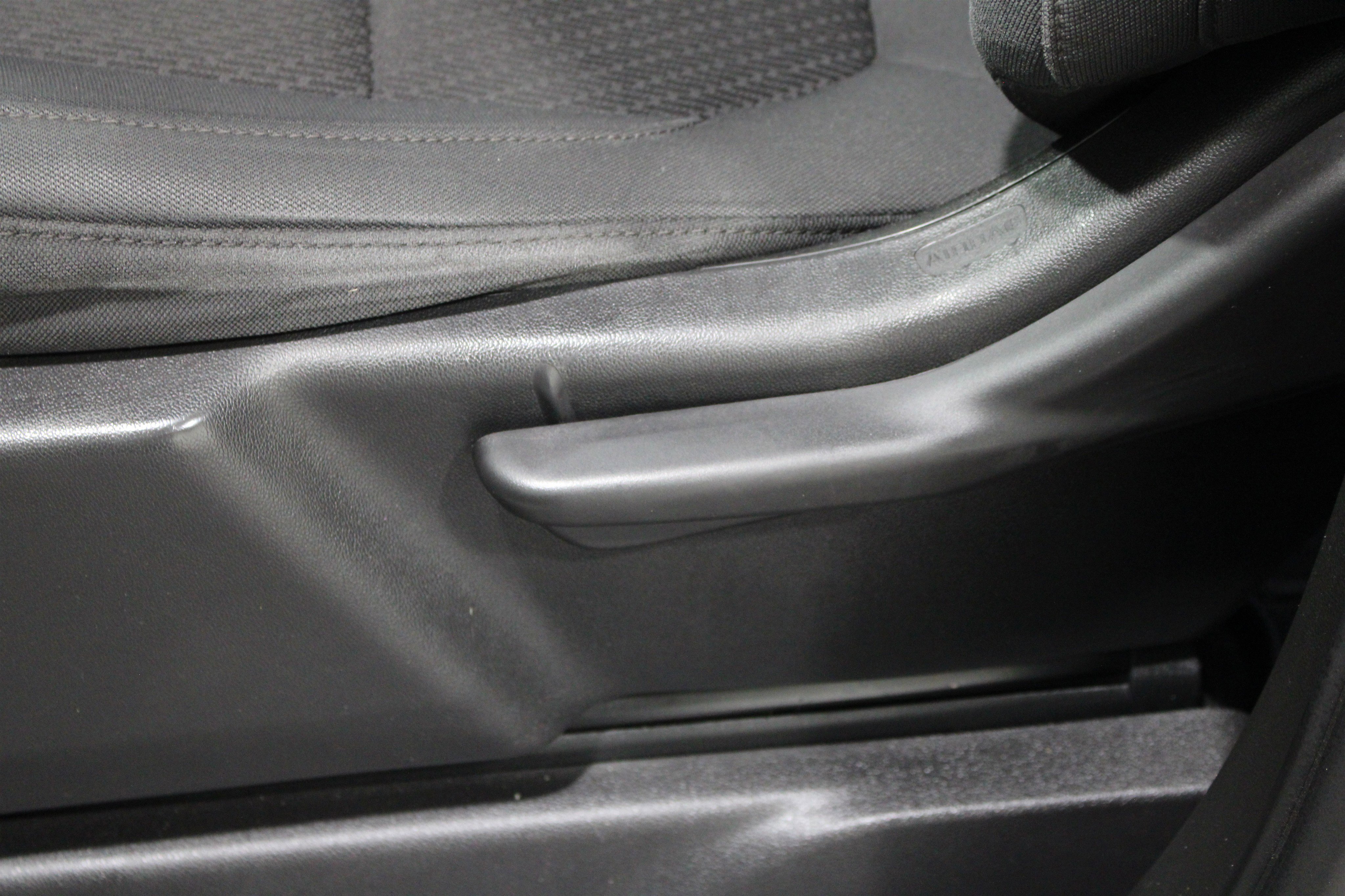 Used 2021 Silver Ice Metallic Chevrolet Custom image 5