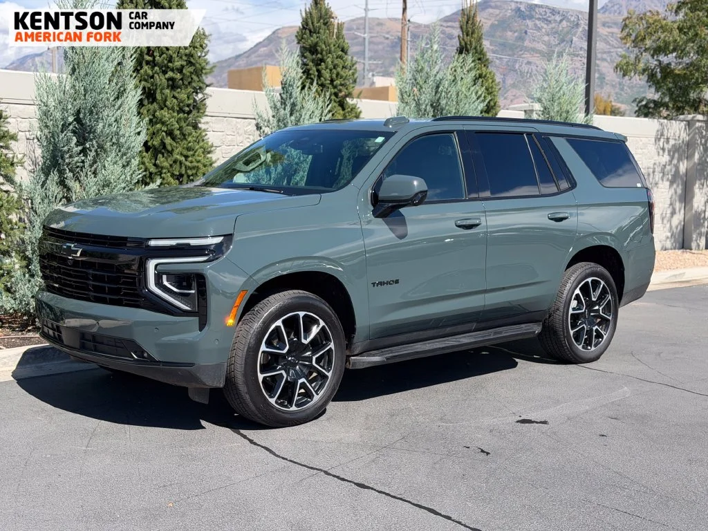 Used 2026 Gray Chevrolet RST image 3
