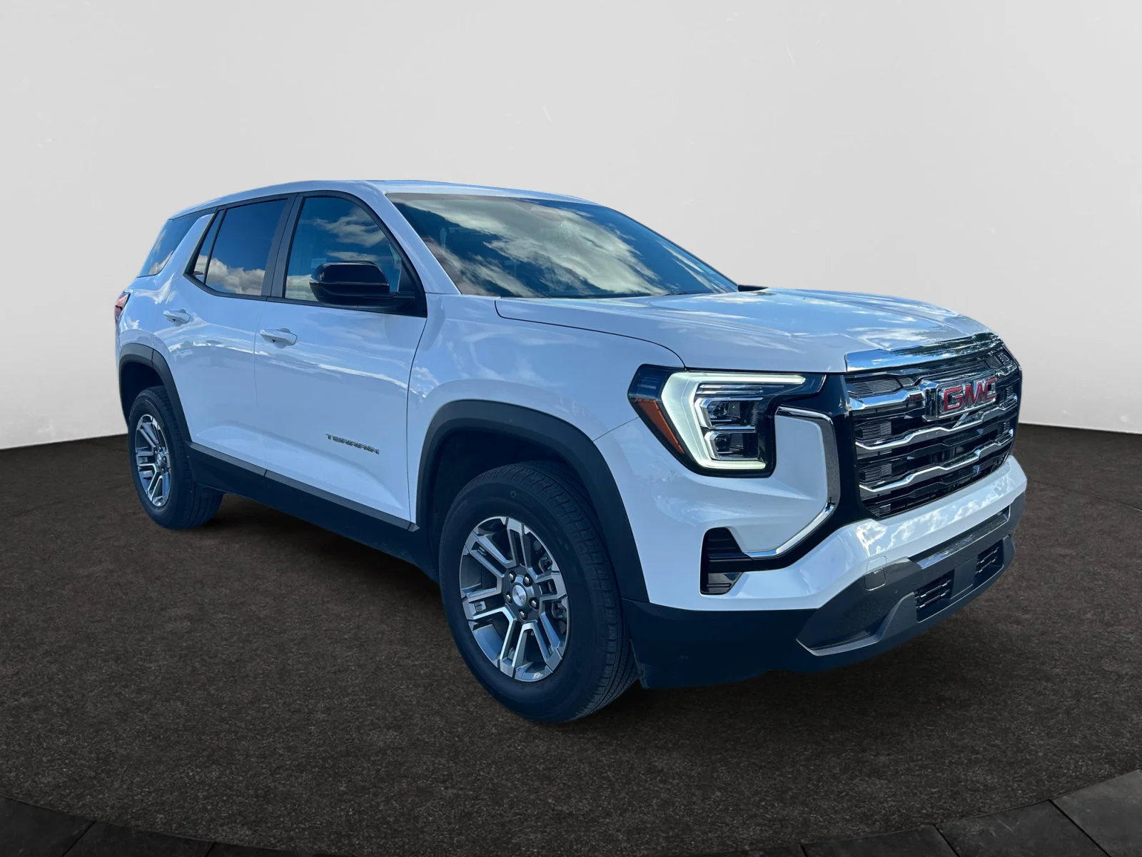 Used 2026 White GMC AWD Elevation image 7