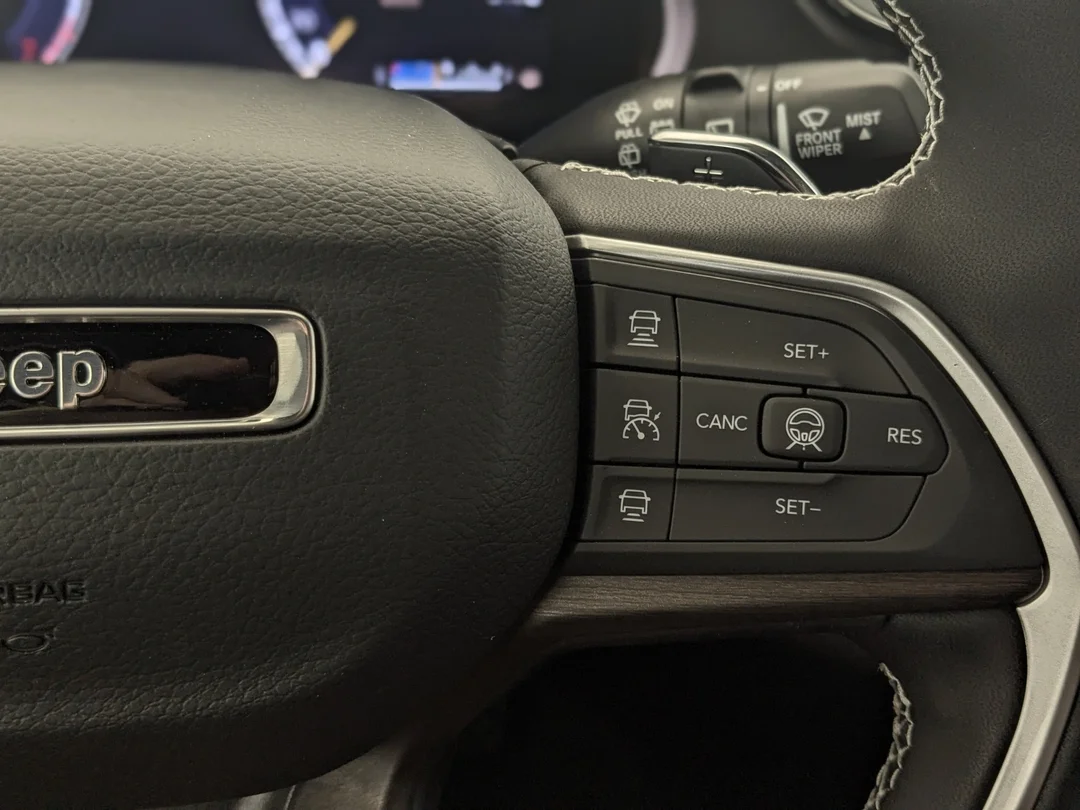 New 2026 Black Jeep Altitude - - 4x4 - 2.0L Turbo - Altitude Pkg - Power Sunroof & More! image 17