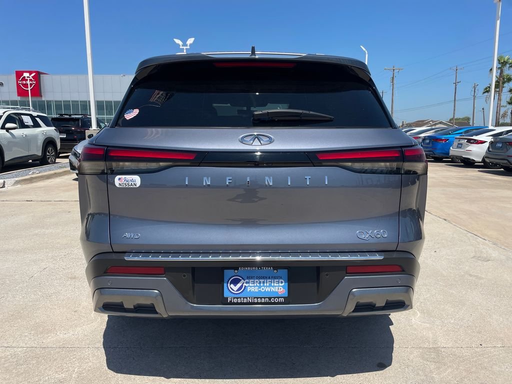 Used 2023 Blue INFINITI Sensory image 4