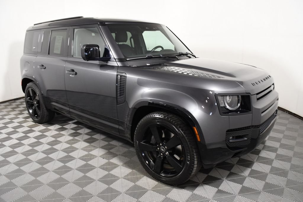 Used 2023 Carpathian Gray Premium Metallic Land Rover X-Dynamic SE image 8