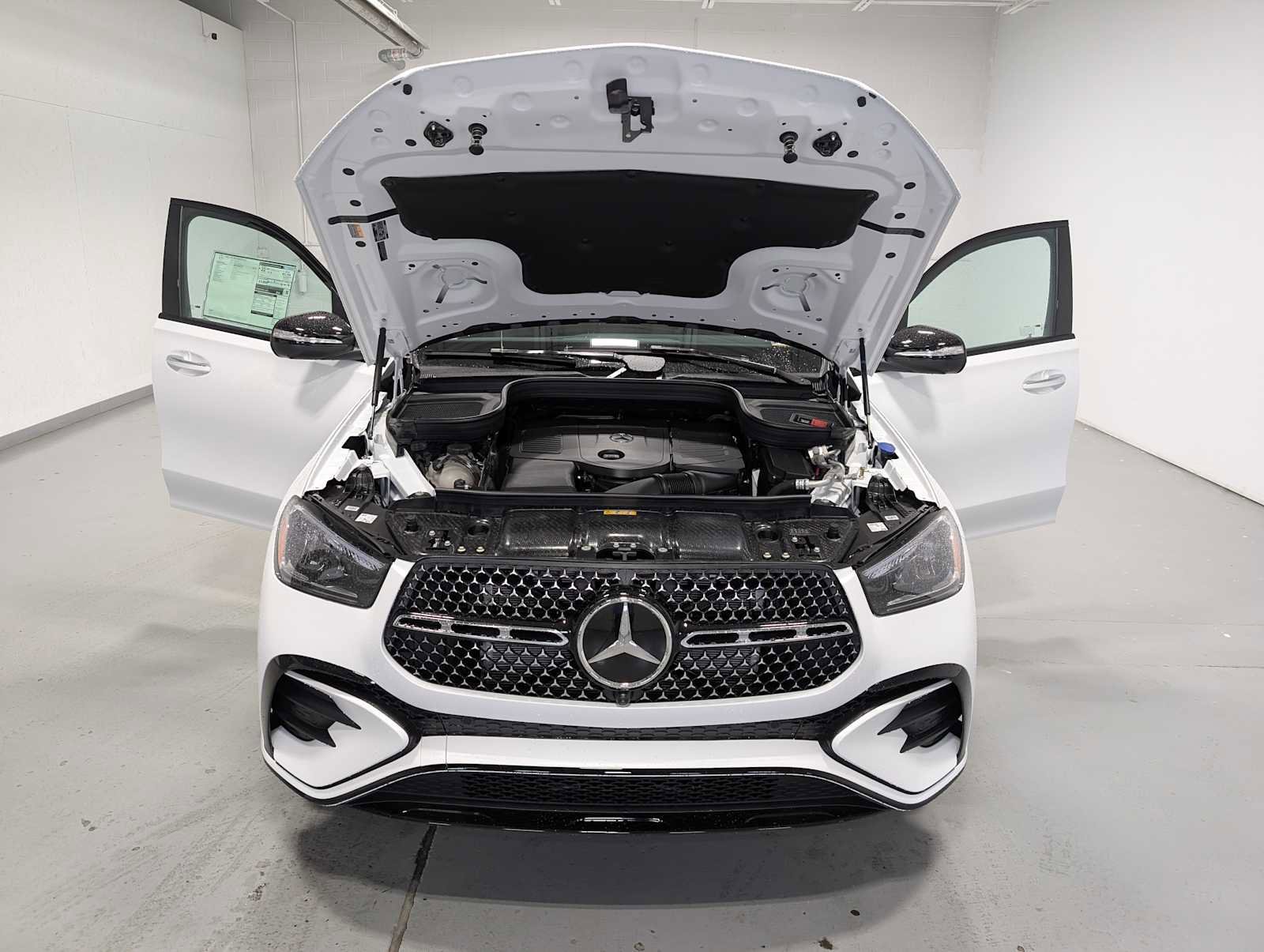 New 2026 MANUFAKTUR Moonlight White Magno Mercedes-Benz GLE 350 image 10