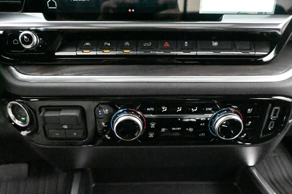 2026 GMC Sierra 1500 SLT - Photo 17