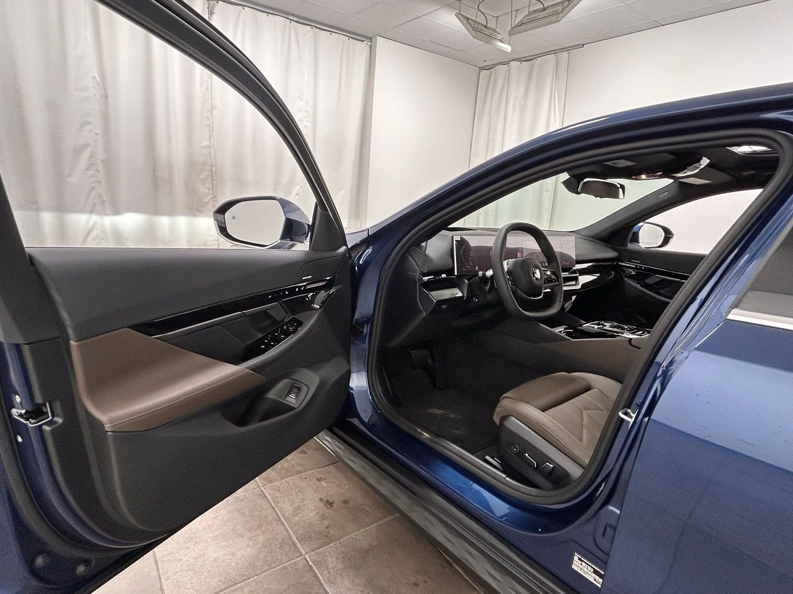 New 2026 Phytonic Blue Metallic BMW 530i xDrive image 24