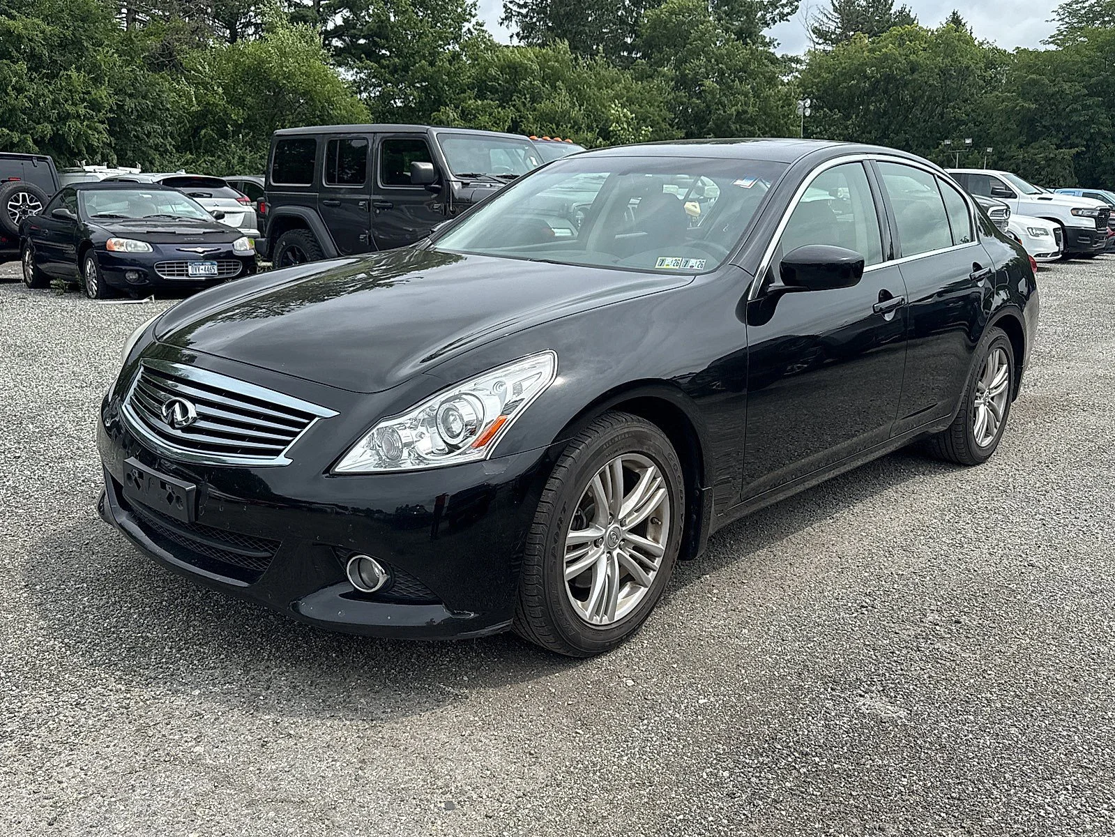 Used 2012 Black Obsidian INFINITI x image 3