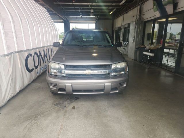 Used 2005 Gray Chevrolet LS image 4