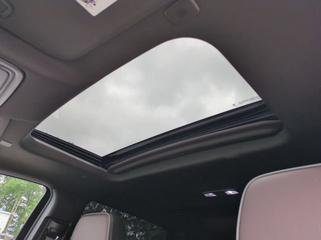 Used 2024 Blue GMC Denali image 28
