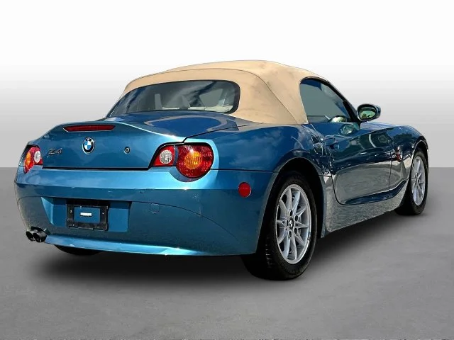 Used 2004 Blue BMW 2.5i image 7