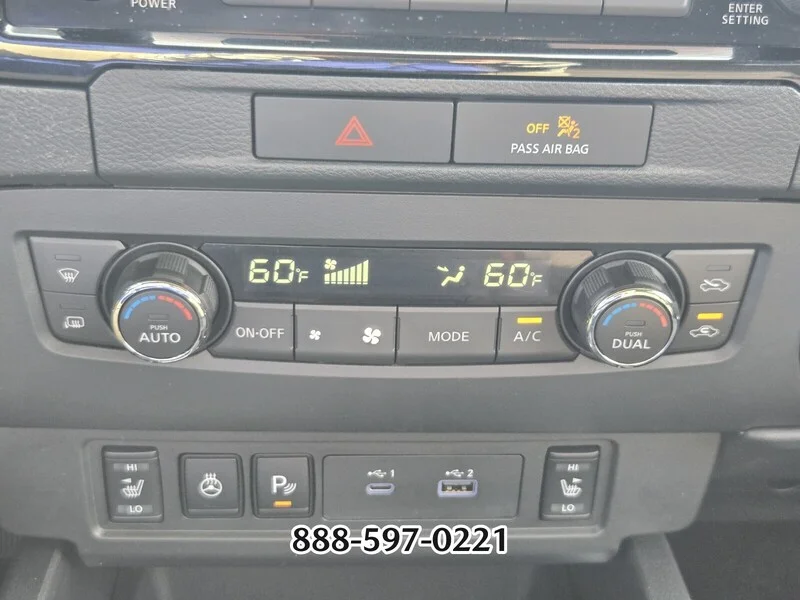 Used 2022 Glacier White NISSAN SV image 25