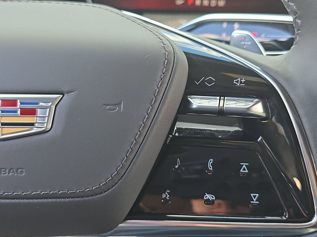 Used 2025 Silver Cadillac V-Series image 23