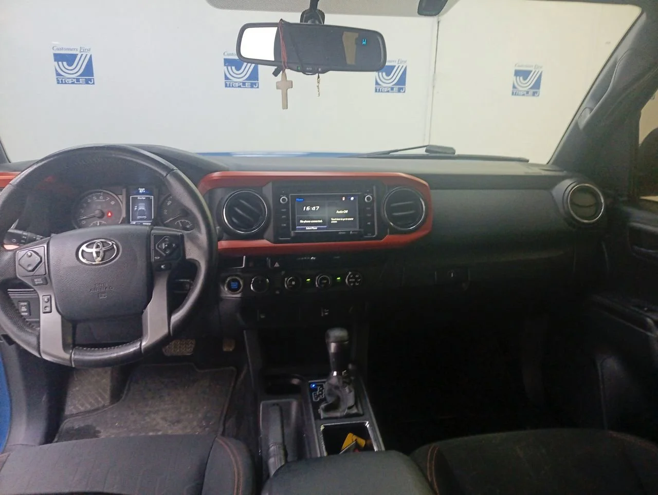 Used 2016 Inferno Toyota SR5 image 10