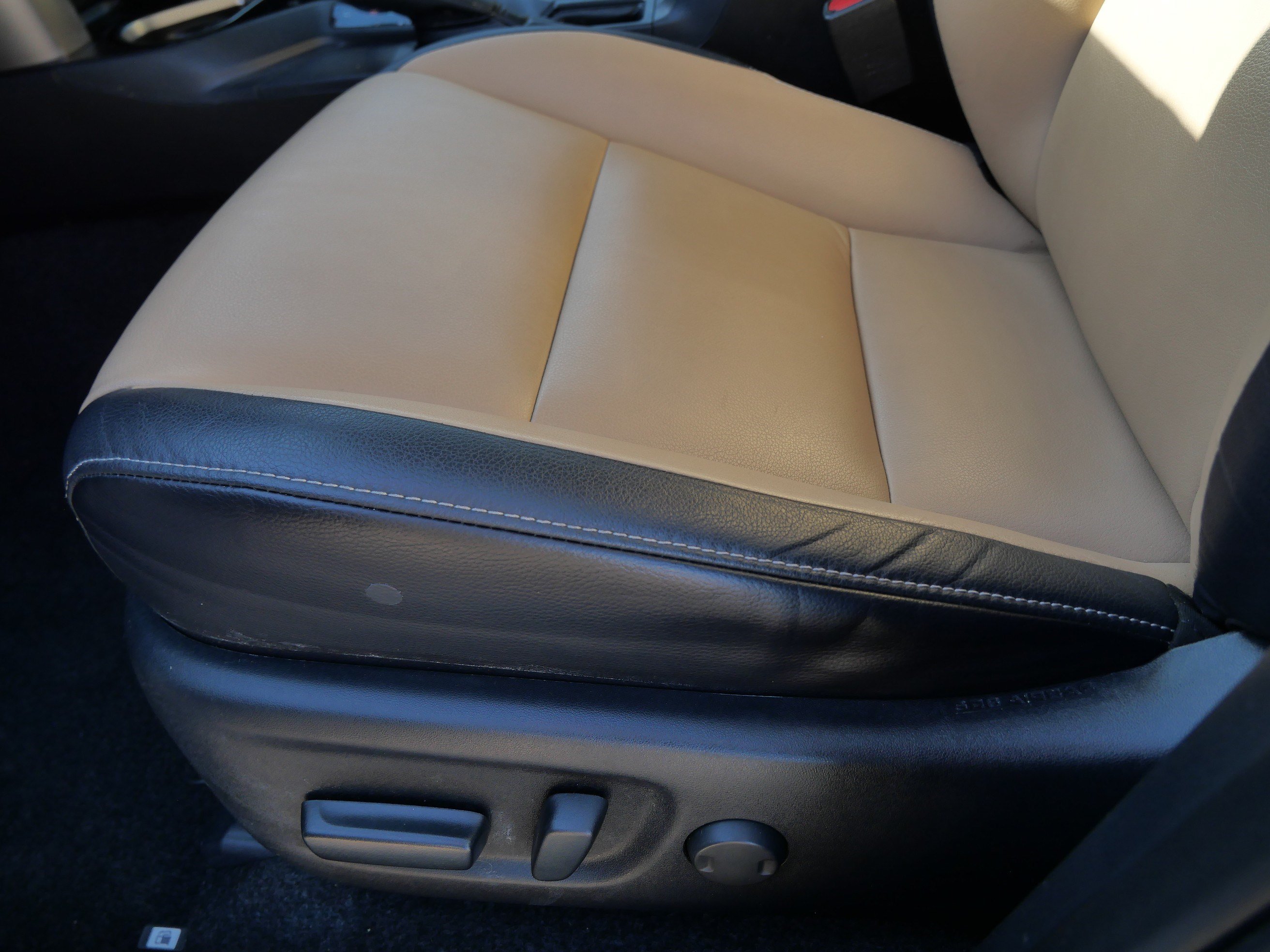 Certified Used 2018 Blizzard Pearl Toyota Hybrid Limited image 20
