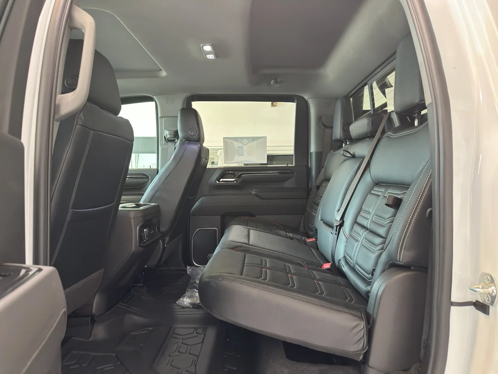 2025 Chevrolet Silverado 2500 HD LTZ - Photo 7