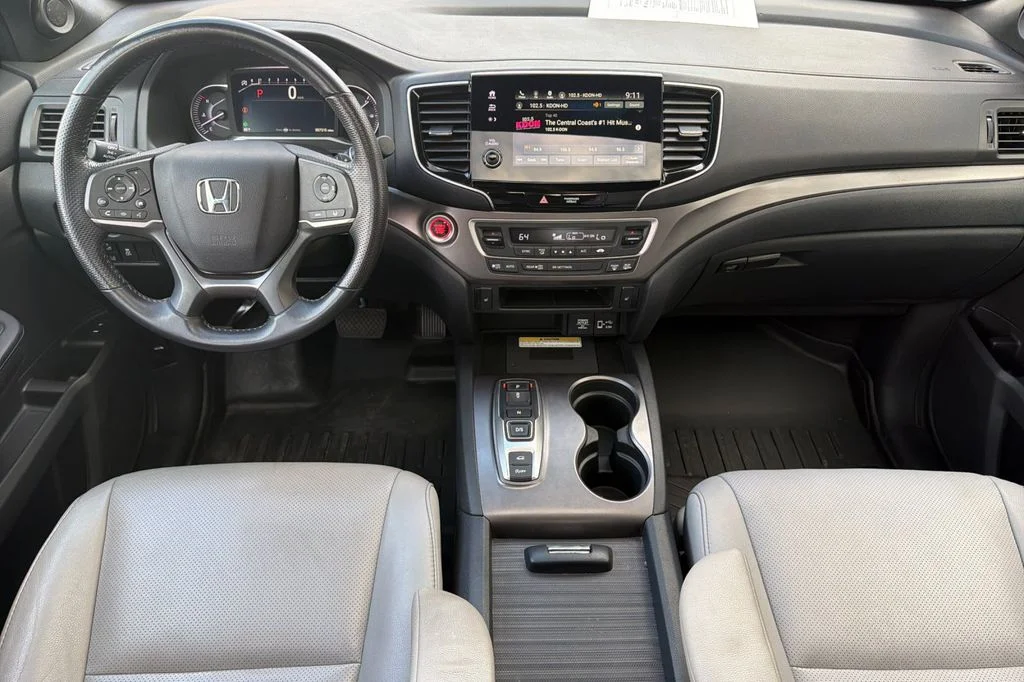 Used 2022 Lunar Silver Metallic Honda EX-L image 17