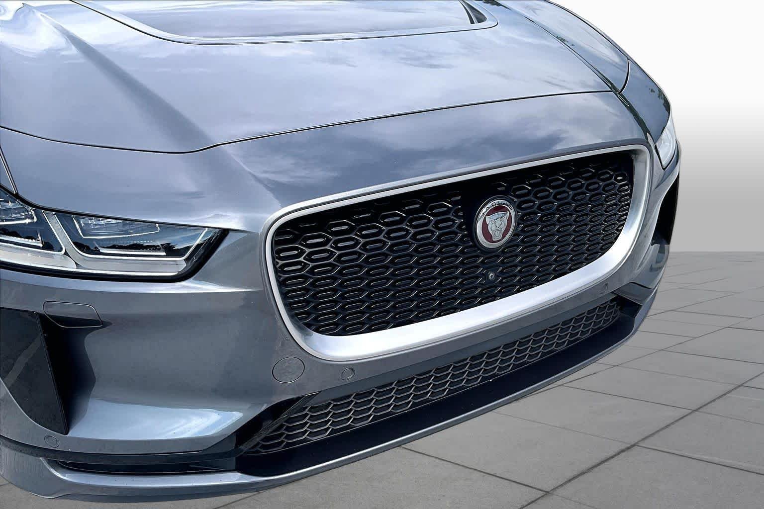 Used 2020 Corris Grey Metallic Jaguar HSE image 29