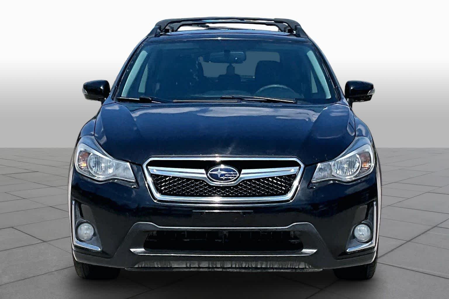 Used 2016 Crystal Black Silica Subaru  image 4