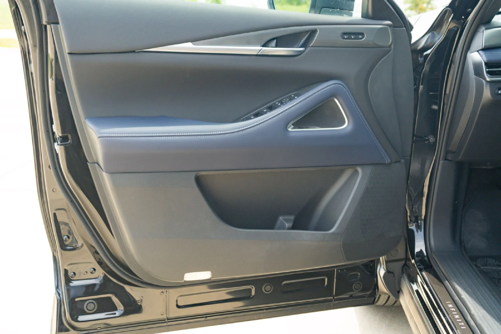 New 2027 MINERAL BLACK INFINITI Sport AWD image 19