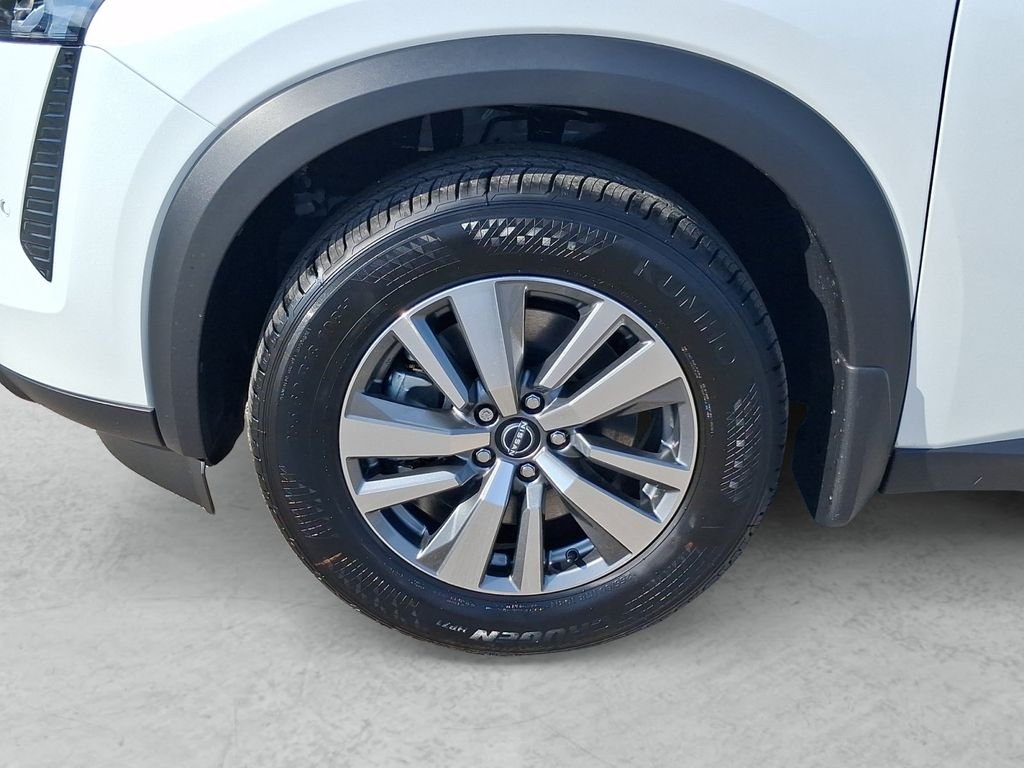 New 2026 Everest White Pearl TriCoat Nissan SL image 24