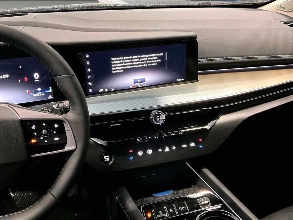 New 2026 Black Nissan Platinum image 7