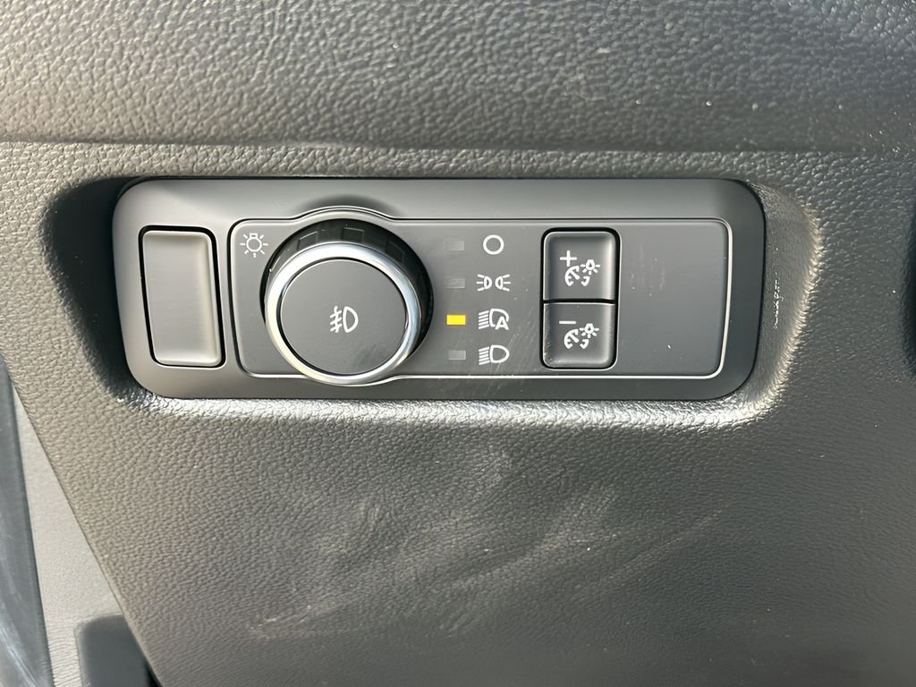 New 2026 Marsh Gray Ford XLT image 26