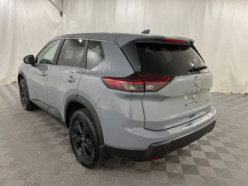 New 2026 Boulder Gray Pearl Nissan SV image 9