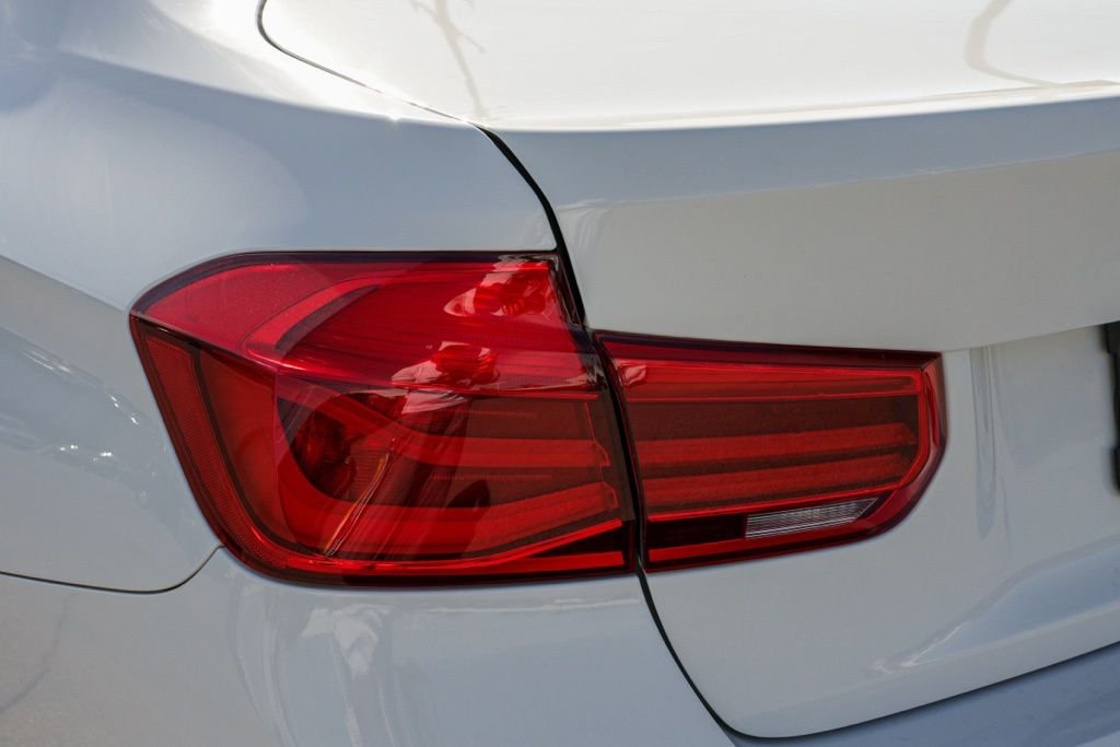 Used 2016 White BMW 328i image 10