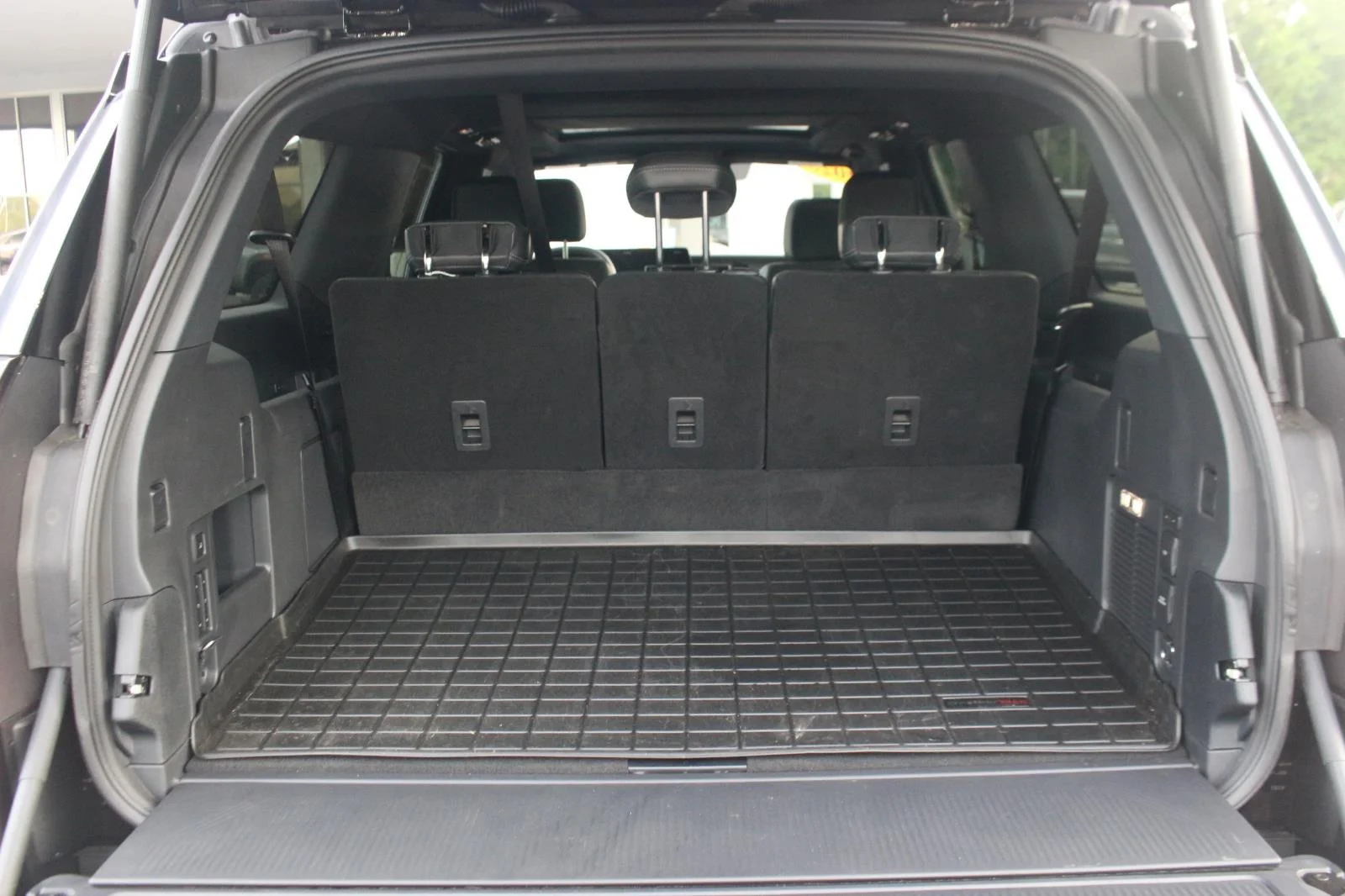 Used 2025 Black Ford Platinum image 11