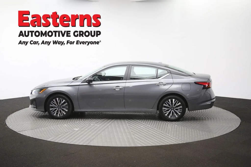Used 2025 Gray Nissan 2.5 SV image 59