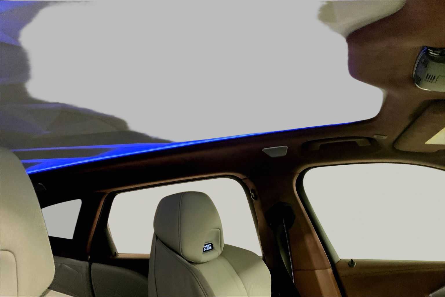 Used 2023 Marina Bay Blue Metallic BMW  image 13