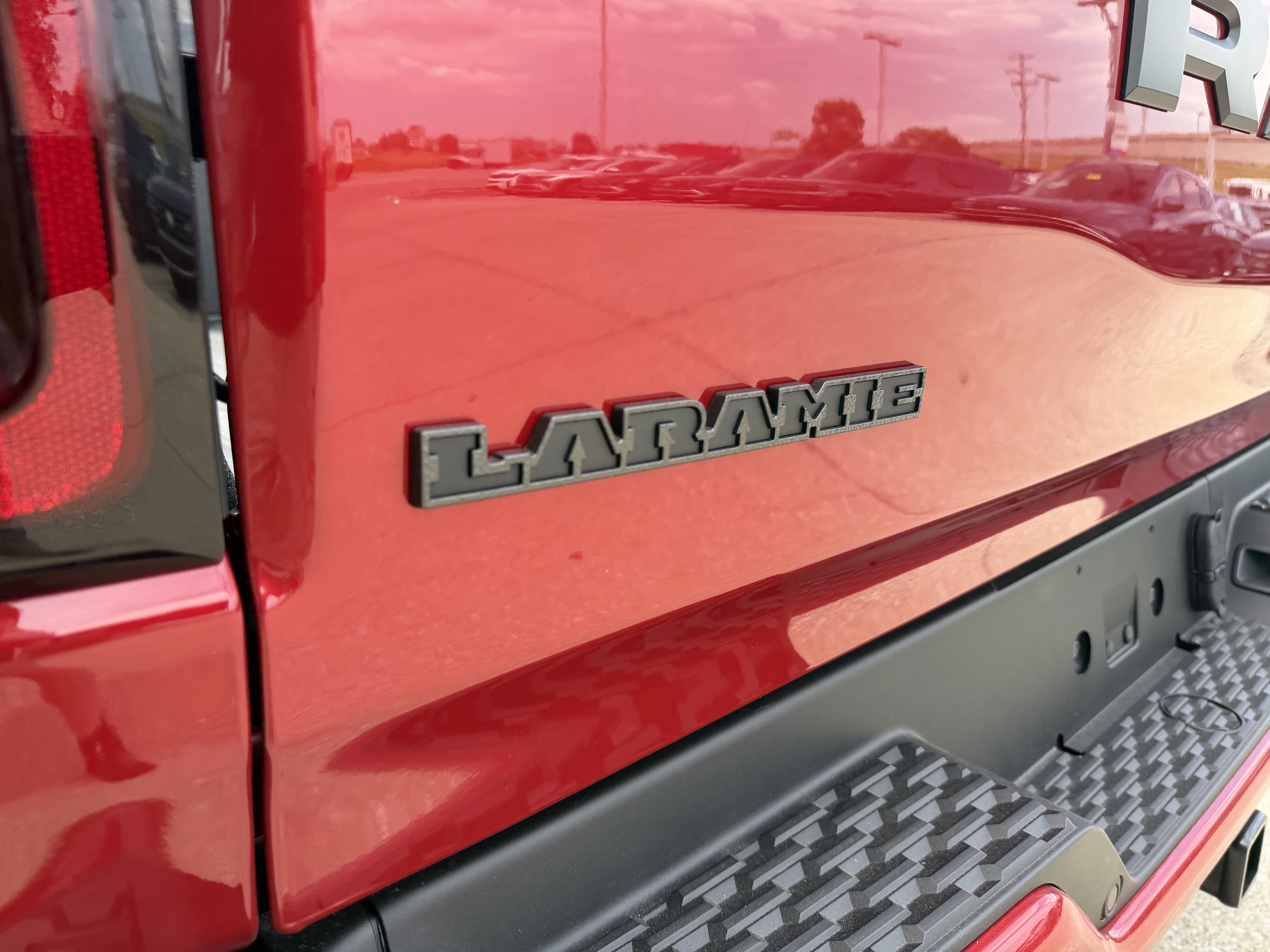 New 2026 Molten Red Pearl-Coat Exterior Paint RAM Laramie image 9