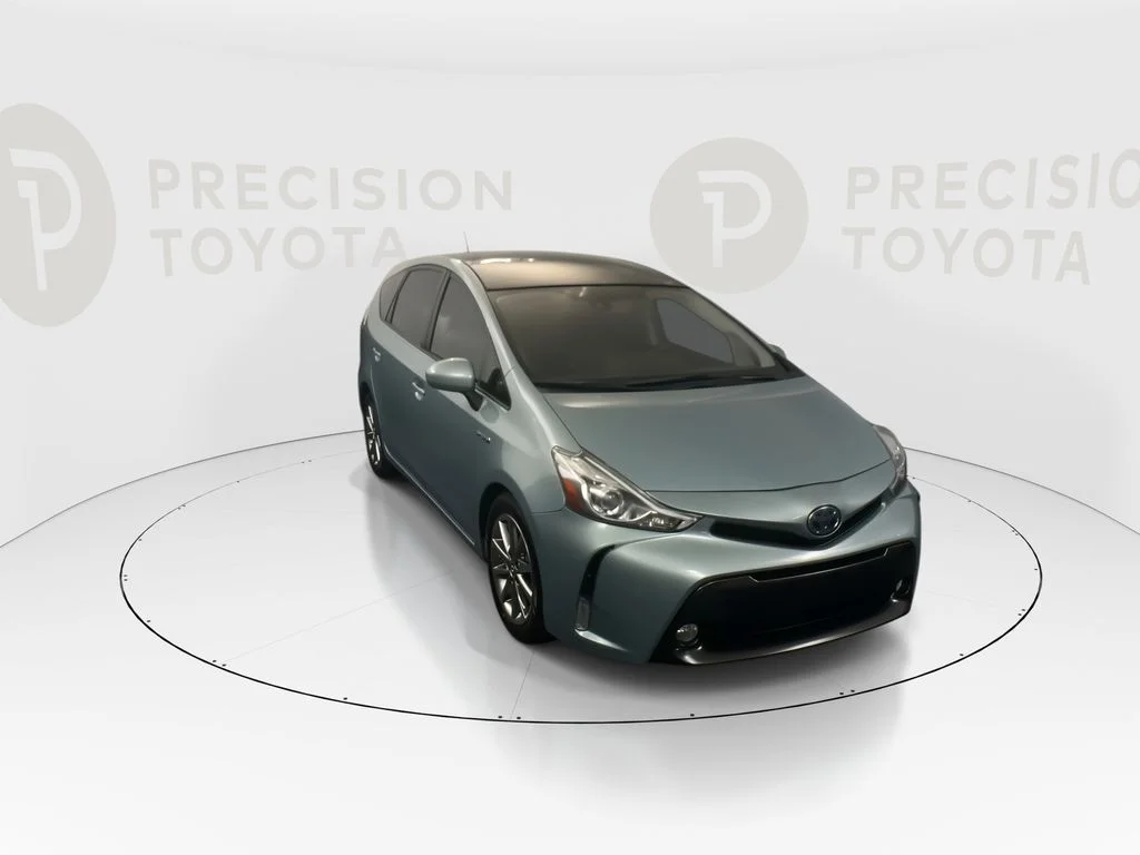 Used 2016 Sea Glass Pearl Toyota Five image 4