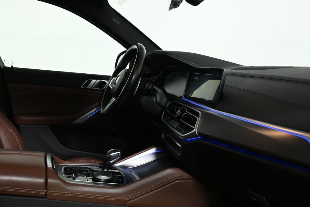 Used 2021 Black Sapphire Metallic BMW xDrive40i image 35