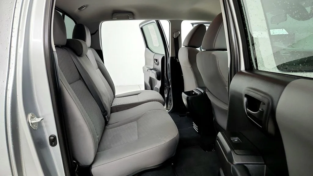 2022 Toyota Tacoma SR - Photo 18