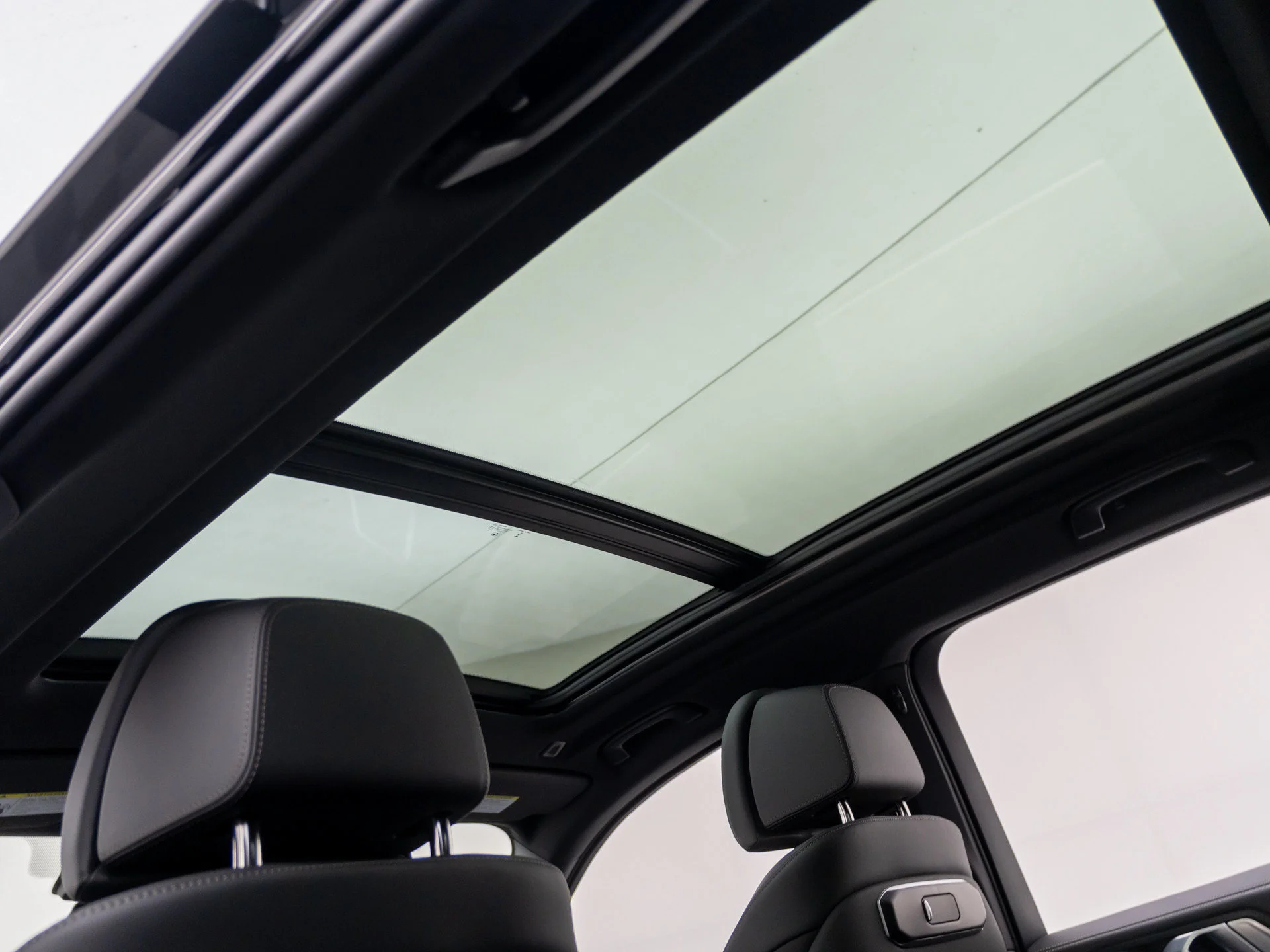 New 2026 Black BMW xDrive50e image 19
