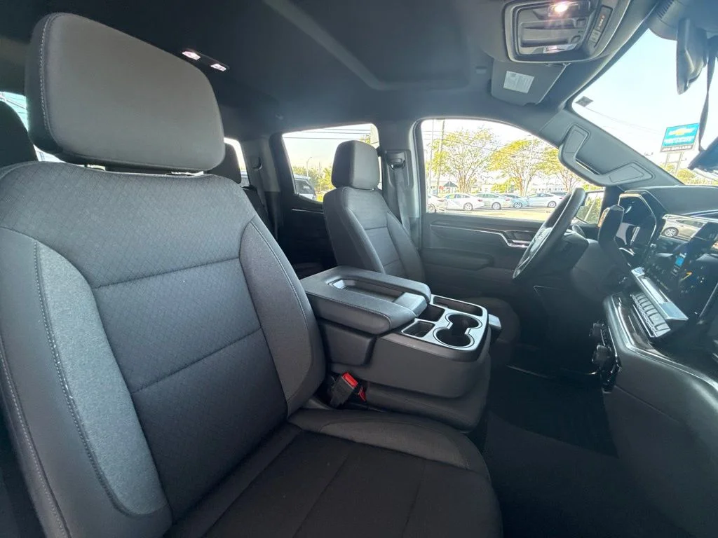 Used 2024 Gray Chevrolet LT image 33